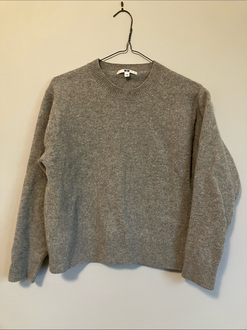 Uniqlo Soft Gray Crewneck Sweater